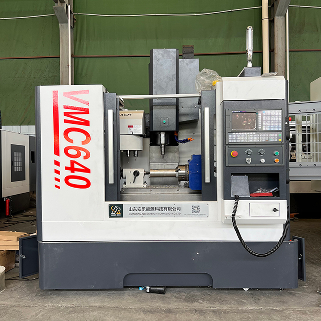 Маленькая вертикальная обработка центра VMC640