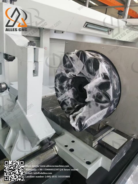 Тяжелый горизонтальный торн с ЧПУ.