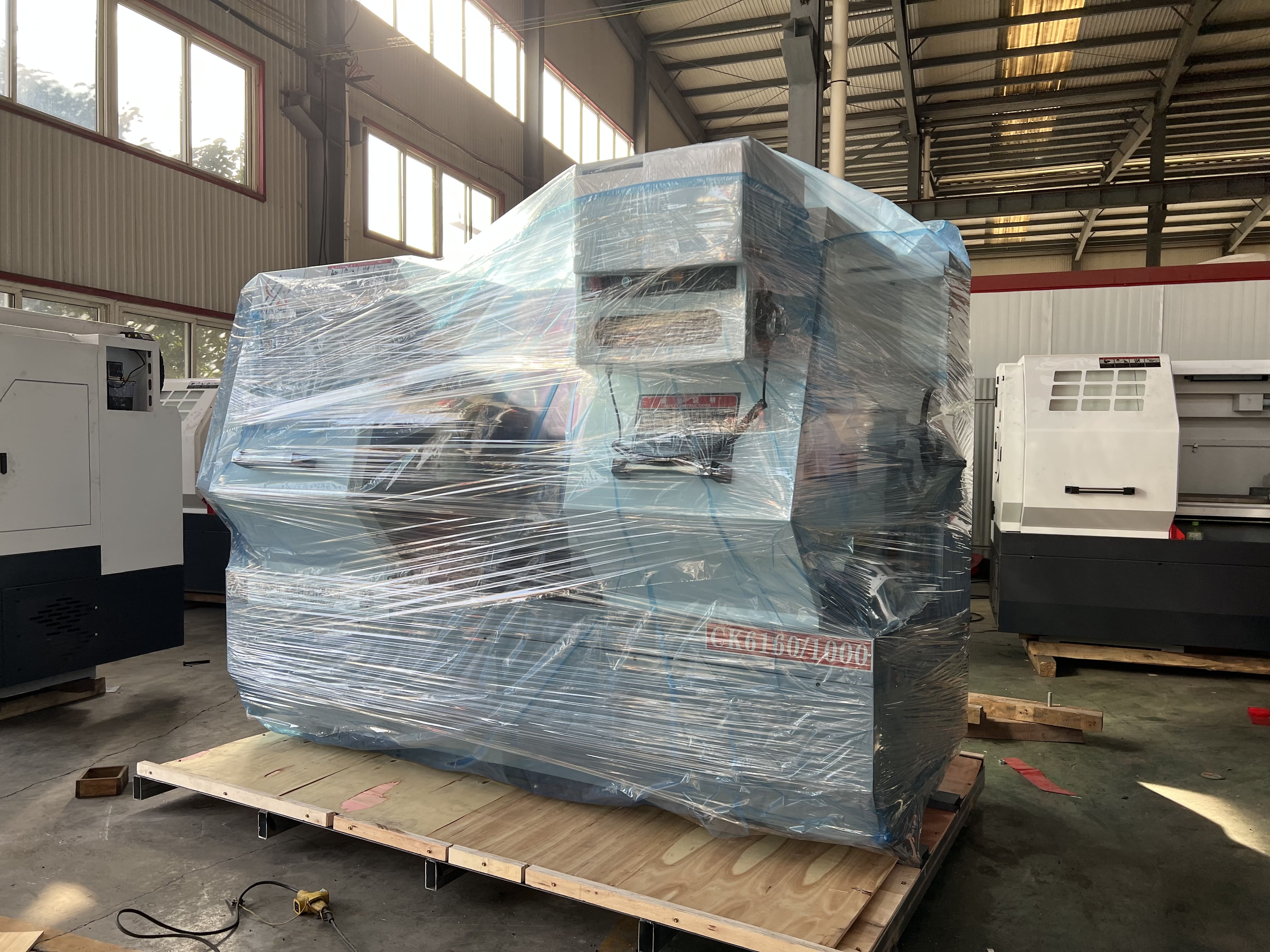 D2127435C05C19A8EE86615C0C6E4AC-MIN 