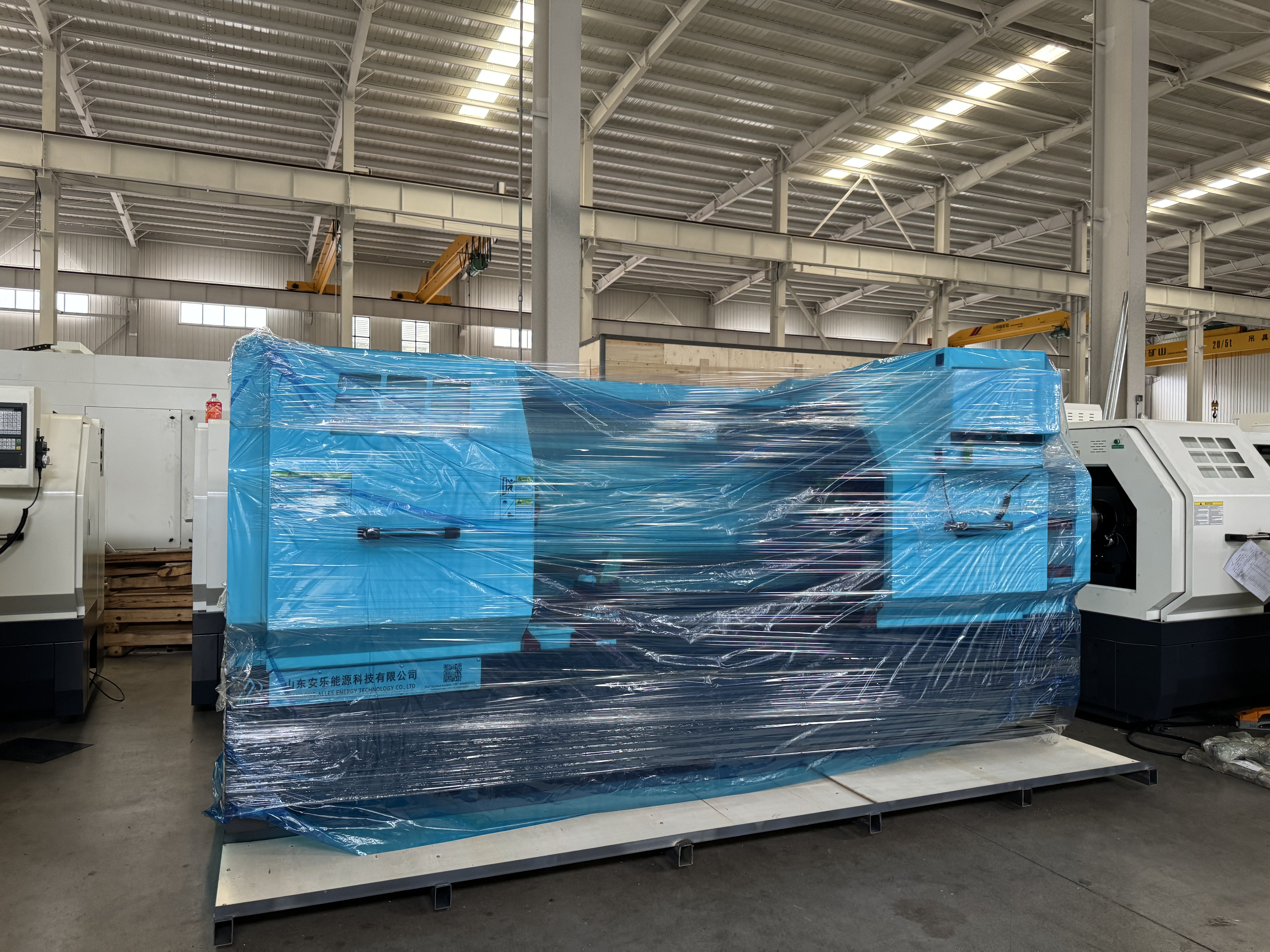 ALCK6150 CNC Токарный станок был упакован и будет отправлен в Колумбию