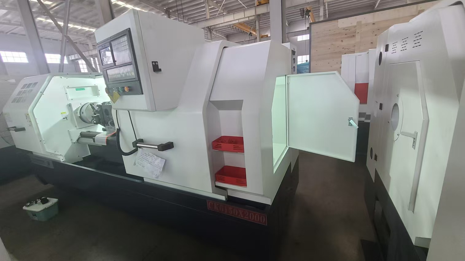 ALCK6150x2000 CNC Токарный станок упакован и готов к отправке в Колумбию