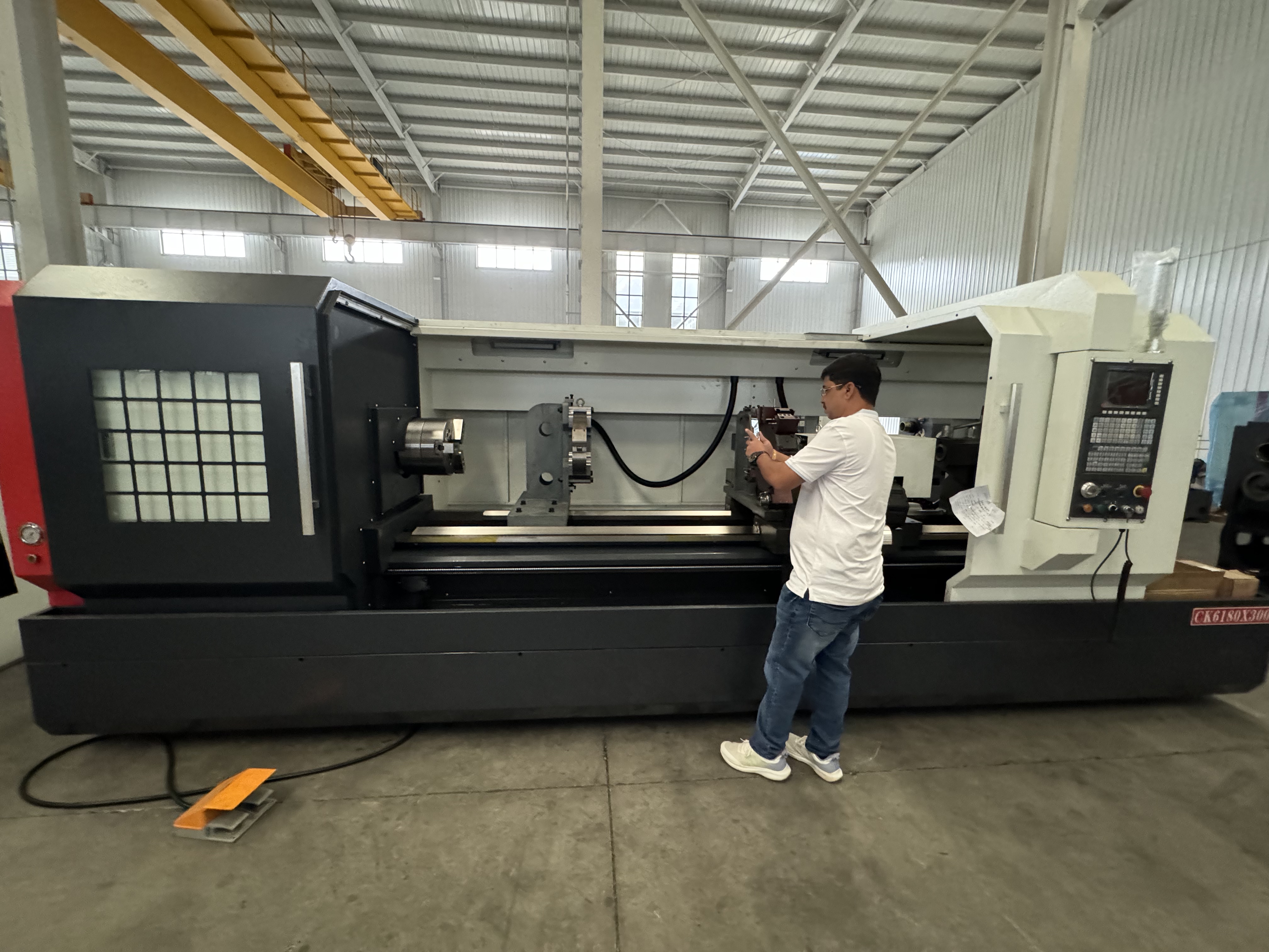 Индийские клиенты посетили нашу компанию, чтобы углубить сотрудничество и искать общего развития