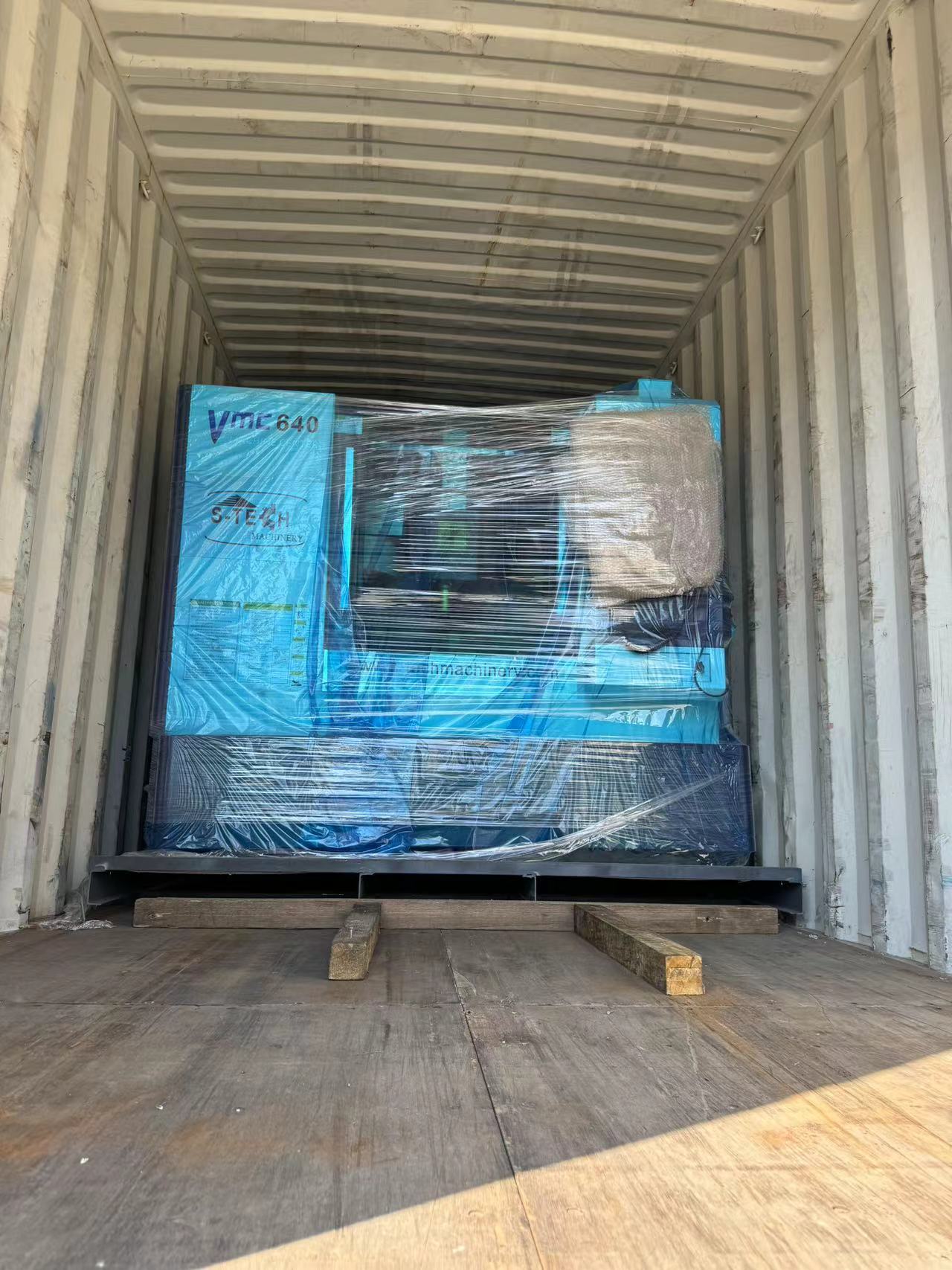 Вертикальный обрабатывающий центр VMC640 был успешно отправлен в Мексику для модернизации местной обрабатывающей промышленности.