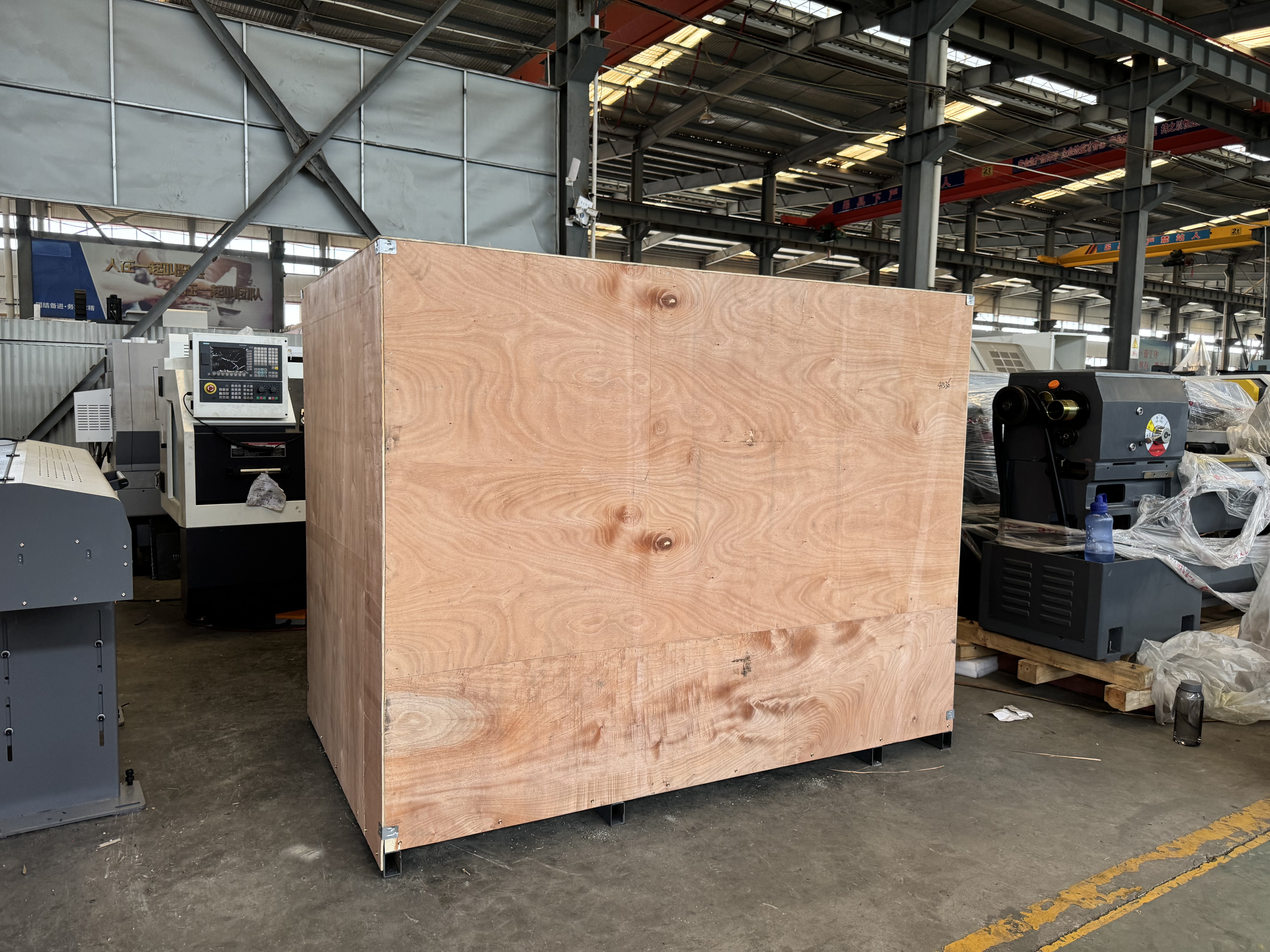 Токарный станок с ЧПУ Alles CNC ALCK6130 готовится к отправке в Россию