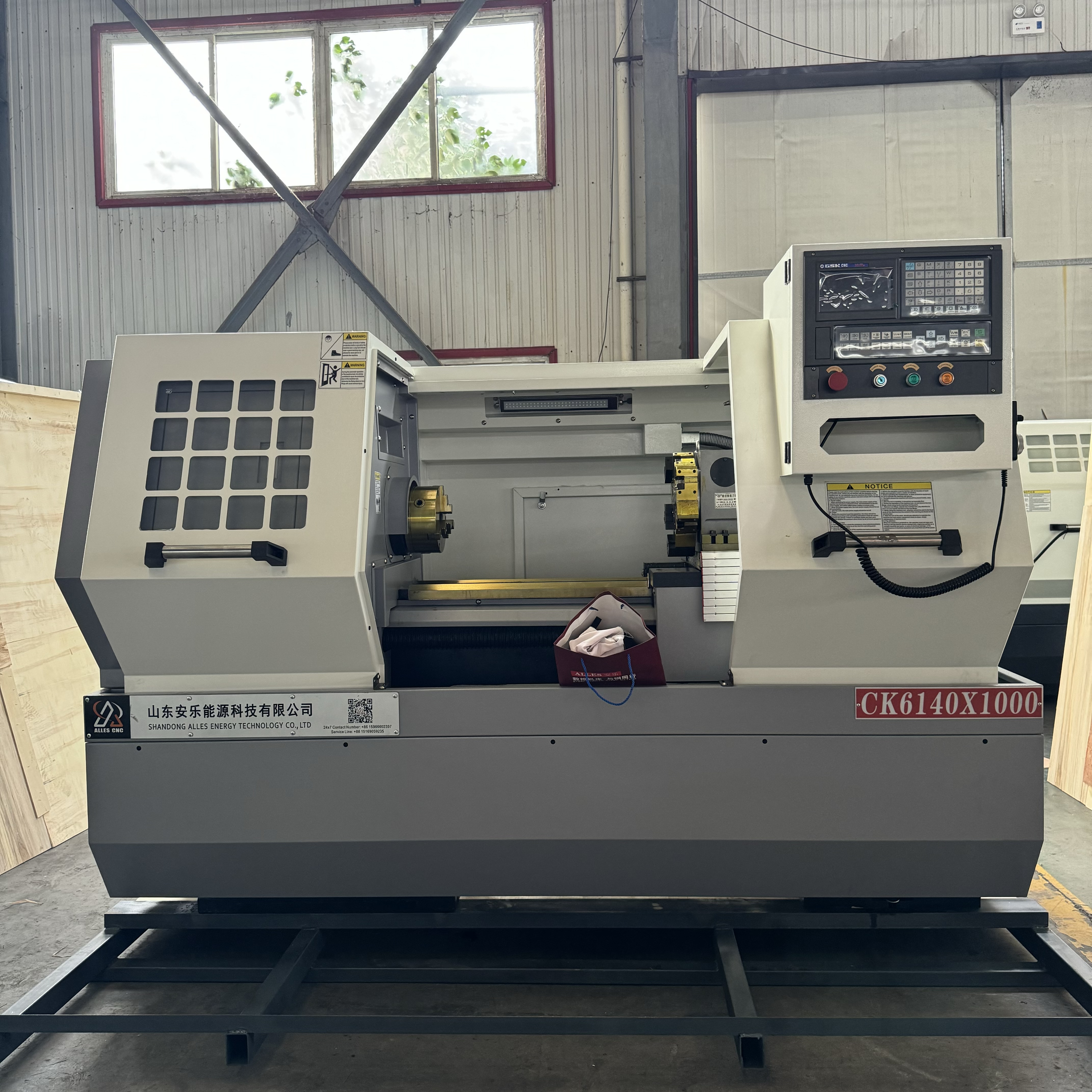 Токарный запас CNC Alck6140 упакован и отправлен в Мексику, чтобы помочь точному производству