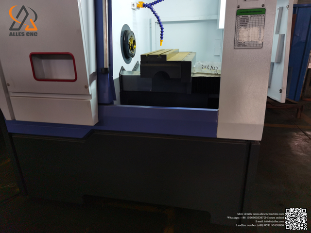 Горизонтальный плоский кровать с скандальщиком.