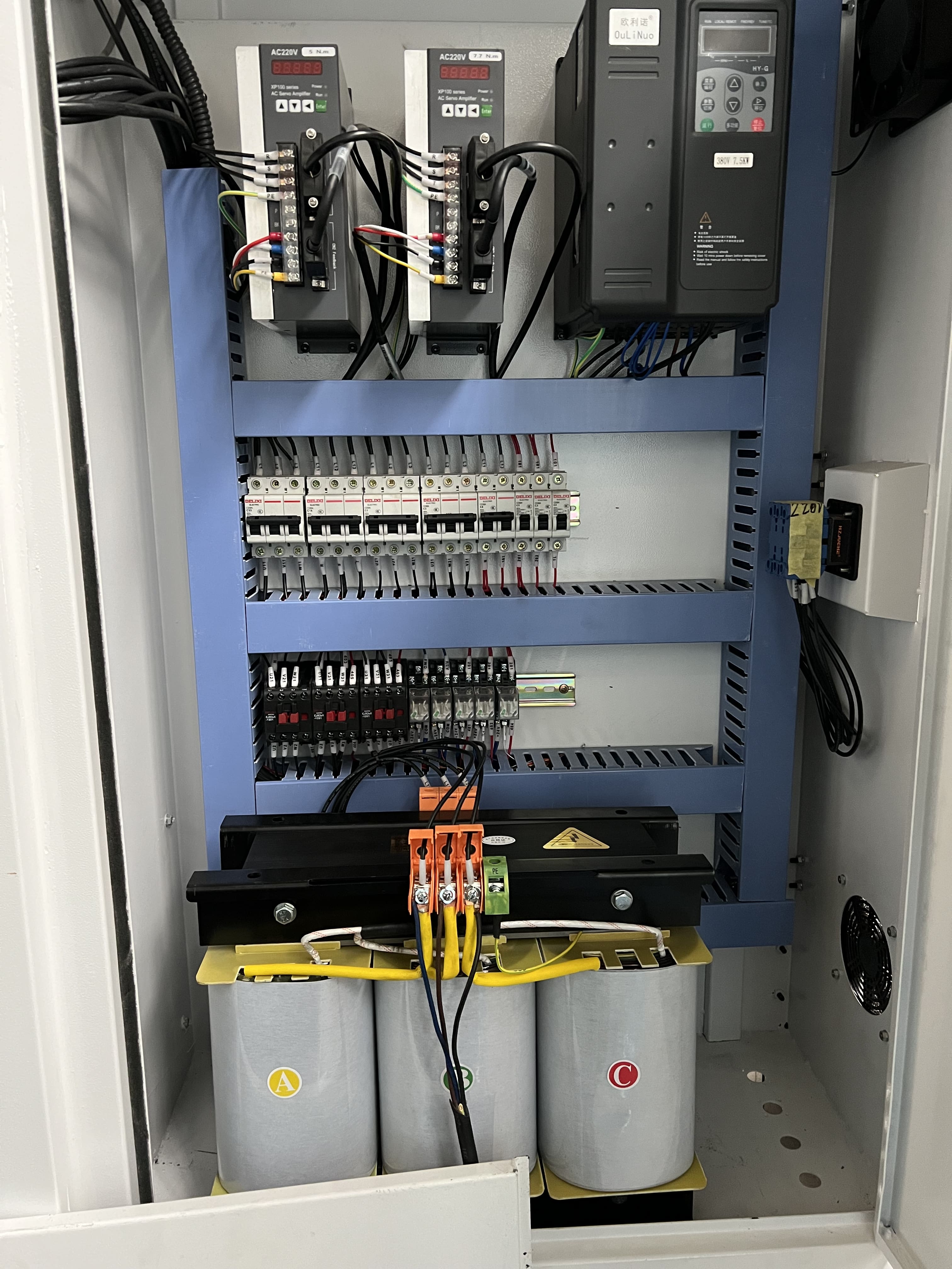 7d5bc3c3dd6fb6984811229bb77a99c-min